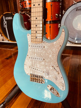 Load image into Gallery viewer, Warmoth ST57