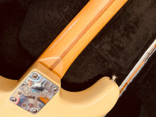 Load image into Gallery viewer, Fender American standard