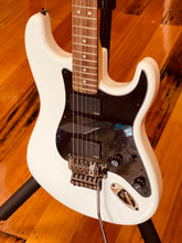 Load image into Gallery viewer, Fender Squier Contemporary