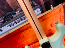 Load image into Gallery viewer, Fender NOS custom shop 57