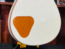 Load image into Gallery viewer, Gretsch white Penguin 6134