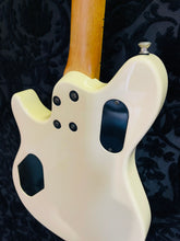 Load image into Gallery viewer, Peavey EVH WOLFGANG