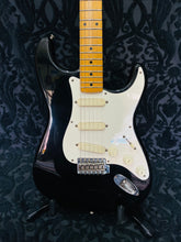 Load image into Gallery viewer, Fender Stratocaster '54 JVRI