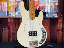 Load image into Gallery viewer, ERNIE BALL MUSICMAN STINGRAY