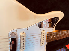 Load image into Gallery viewer, FENDER JOHNNY MARR JAGUAR
