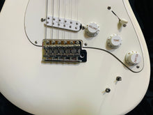 Load image into Gallery viewer, Fender MEX EOB Sustainer Stratocaster