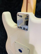 Load image into Gallery viewer, Fender MEX EOB Sustainer Stratocaster