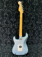 Load image into Gallery viewer, Fender Stratocaster 62 FSR Deluxe