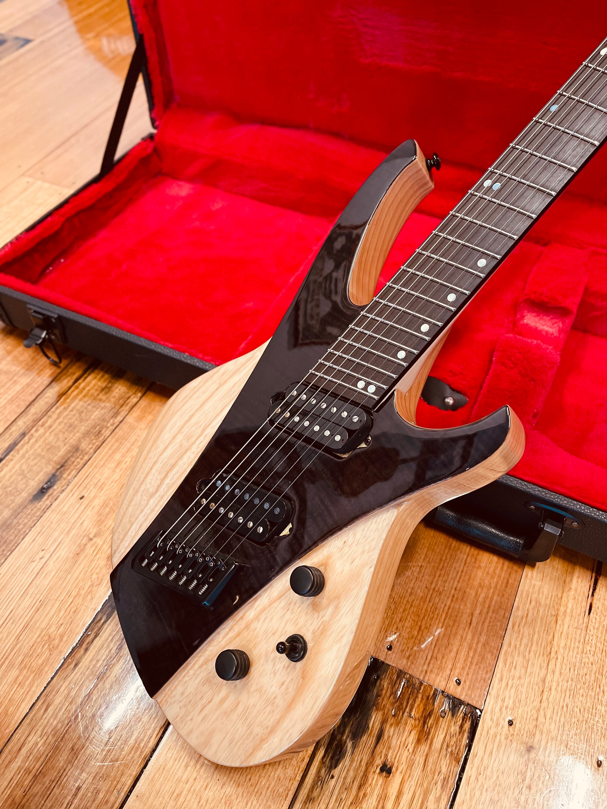 Ormsby Futura GTR 7 – Classic Guitars and Amps