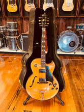 Load image into Gallery viewer, Gibson ES-175 (1968)
