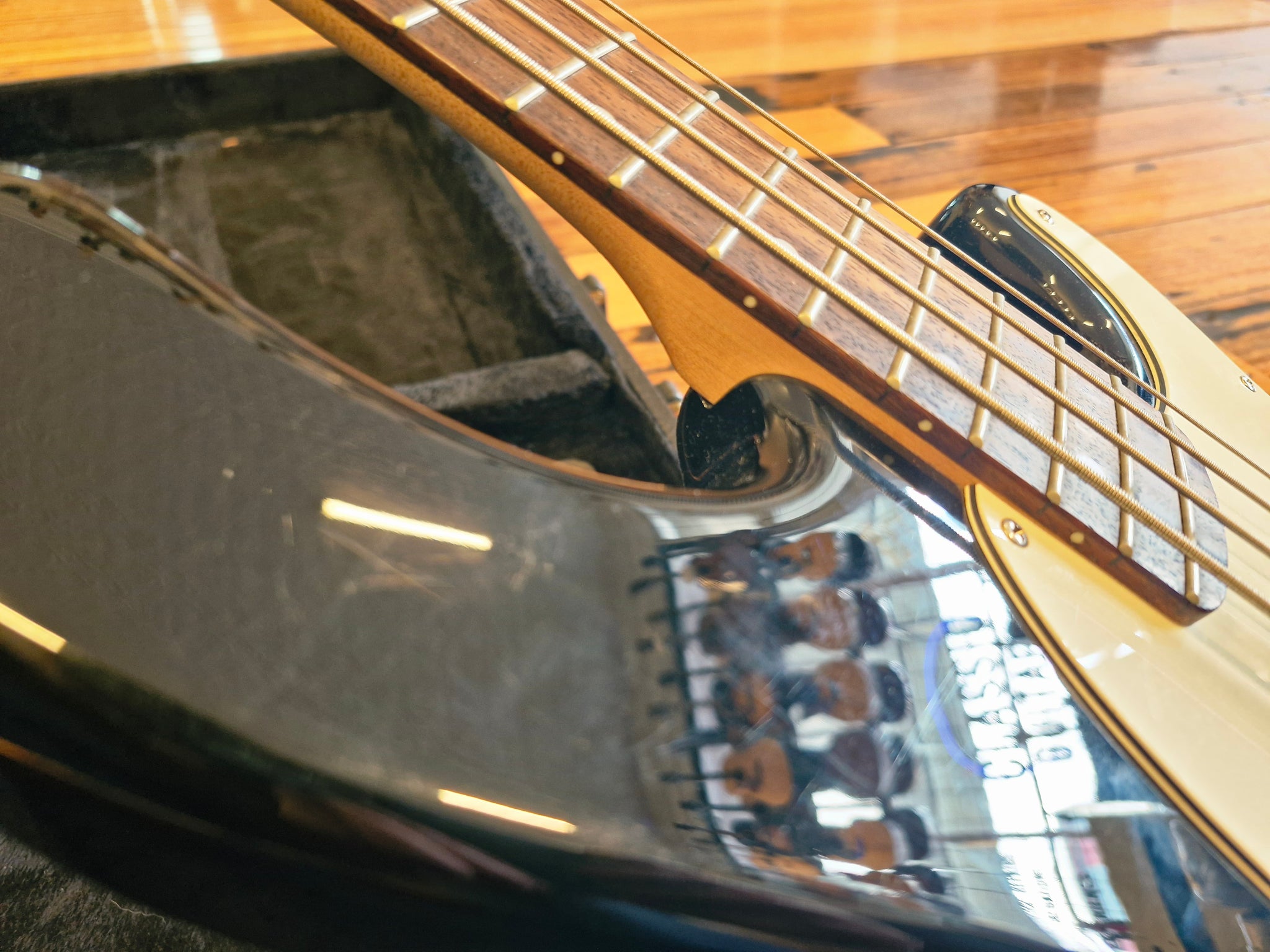 Cort GB34A – Classic Guitars and Amps