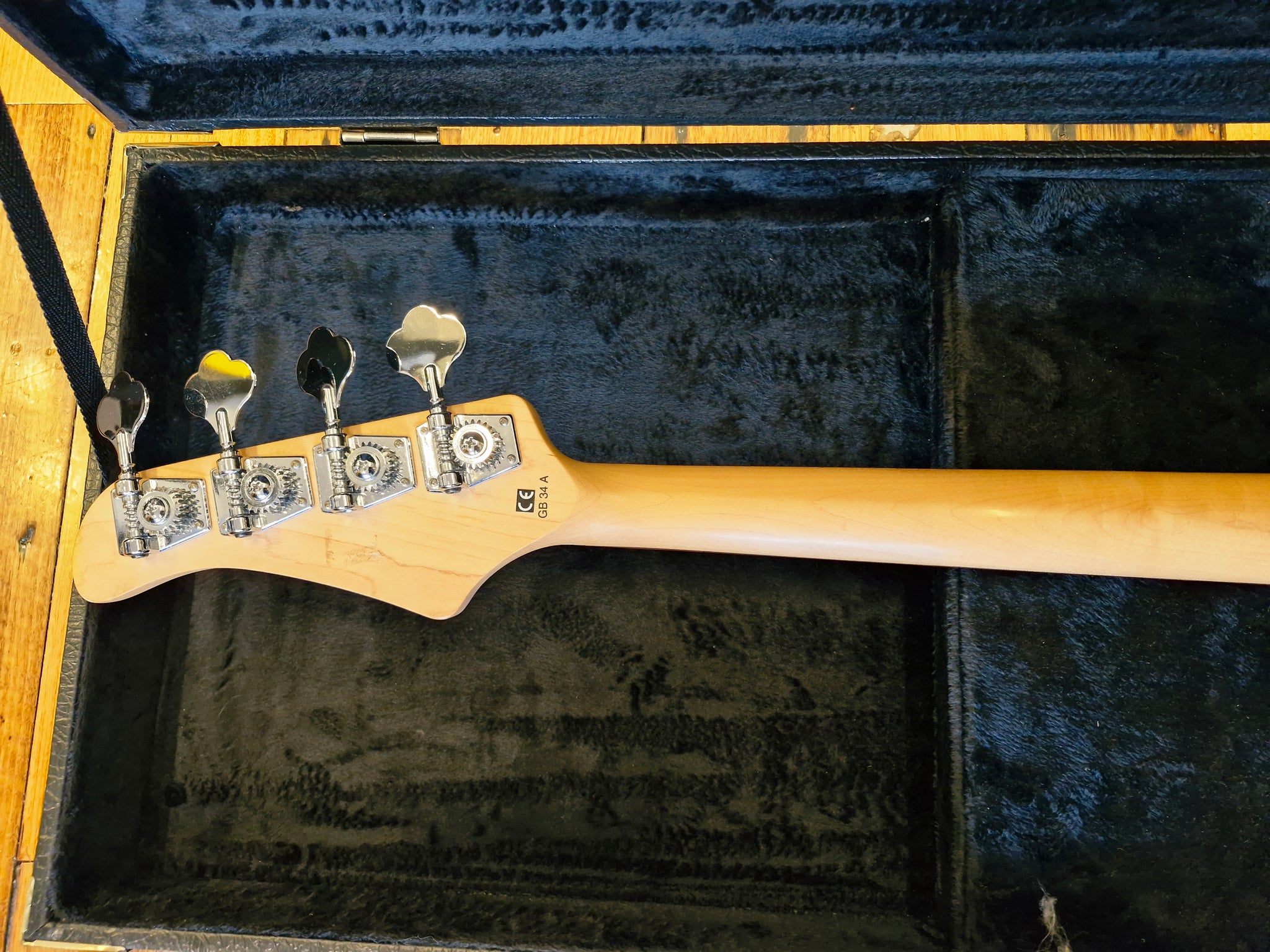 Cort GB34A – Classic Guitars and Amps