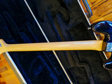 Load image into Gallery viewer, Fender American Jazz Bass 2007
