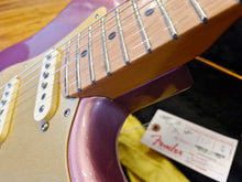 Load image into Gallery viewer, Fender USA Standard 2015 - Refinished
