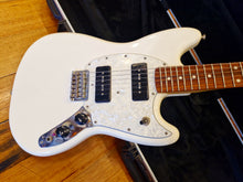 Load image into Gallery viewer, Fender Mustang 2017 - Mexico
