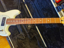 Load image into Gallery viewer, Fender Mustang 2017 - Mexico
