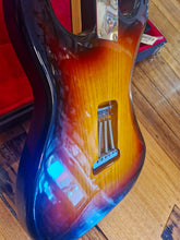 Load image into Gallery viewer, Fender Mexican Stratocaster Plus Deluxe - 2003
