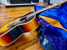 Load image into Gallery viewer, Epiphone SJ-200 Reissue - Sunburst
