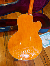 Load image into Gallery viewer, Gretsch 6120 Chet Atkins (Left-Handed)
