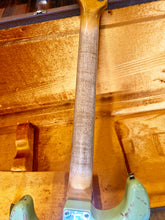 Load image into Gallery viewer, Fender Custom Shop Masterbuilt ’60s Stratocaster Heavy Relic – Surf Green
