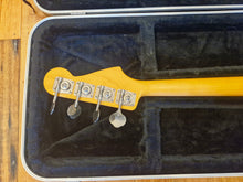 Load image into Gallery viewer, Fender 62' Japanese Reissue
