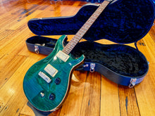Load image into Gallery viewer, PRS / Paul Reed Smith McCarty - Translucent Green Flame Top
