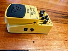 Load image into Gallery viewer, Behringer EQ700 Graphic Equalizer Pedal
