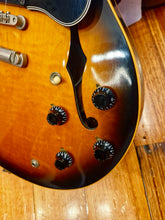 Load image into Gallery viewer, 1993 Gibson ES-335 – Vintage “Good Wood” Era
