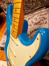 Load image into Gallery viewer, FENDER AMERICAN PROFESSIONAL II
