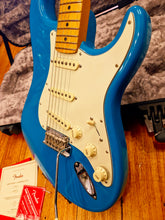 Load image into Gallery viewer, FENDER AMERICAN PROFESSIONAL II
