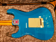 Load image into Gallery viewer, FENDER AMERICAN PROFESSIONAL II
