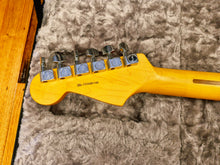 Load image into Gallery viewer, FENDER AMERICAN PROFESSIONAL II

