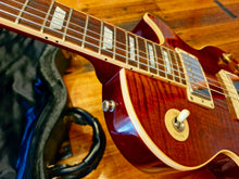 Load image into Gallery viewer, Gibson Les Paul Standard Flame Top – Bourbon Top (2004)
