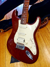 Load image into Gallery viewer, Squier Strat- California series
