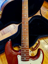 Load image into Gallery viewer, Squier Strat- California series
