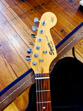 Load image into Gallery viewer, Squier Strat- California series
