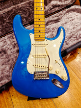 Load image into Gallery viewer, Fender American Professional II Miami Blue - 2021
