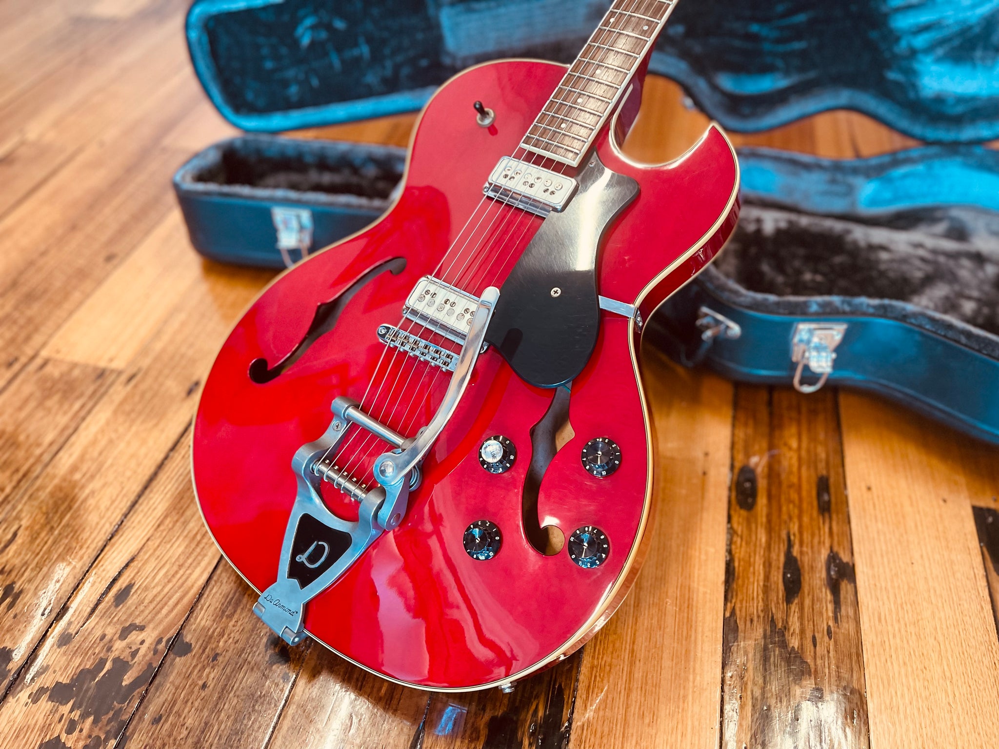 DeArmond StarFire special – Classic Guitars and Amps