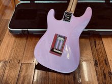 Load image into Gallery viewer, Charvel Pro-Mod So-Cal Style 1
