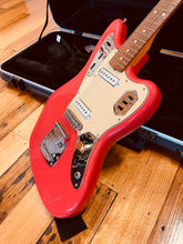 Load image into Gallery viewer, Fender Classic Series &#39;60s Jaguar
