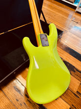 Load image into Gallery viewer, Ibanez Roadstar II – 1986 (Japan)

