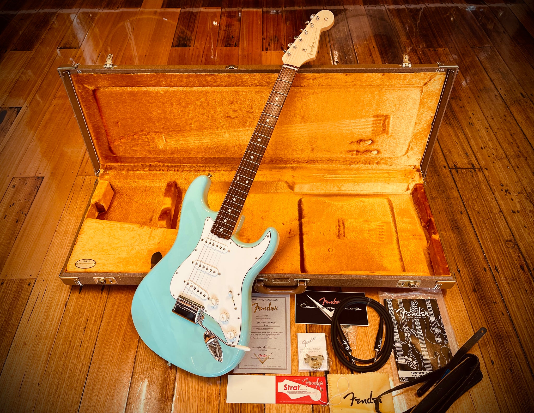Fender NOS custom shop 1960 – Classic Guitars and Amps