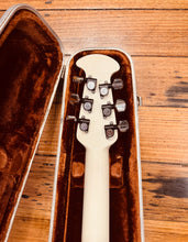 Load image into Gallery viewer, Ovation Breadwinner- 1973
