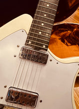 Load image into Gallery viewer, Ovation Breadwinner- 1973

