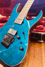 Load image into Gallery viewer, Ibanez Prestige 2019 - Frozen Ocean
