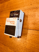 Load image into Gallery viewer, Boss Chromatic Tuner TU-2
