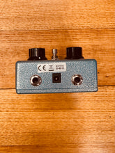 Load image into Gallery viewer, MXR Classic 108 Fuzz

