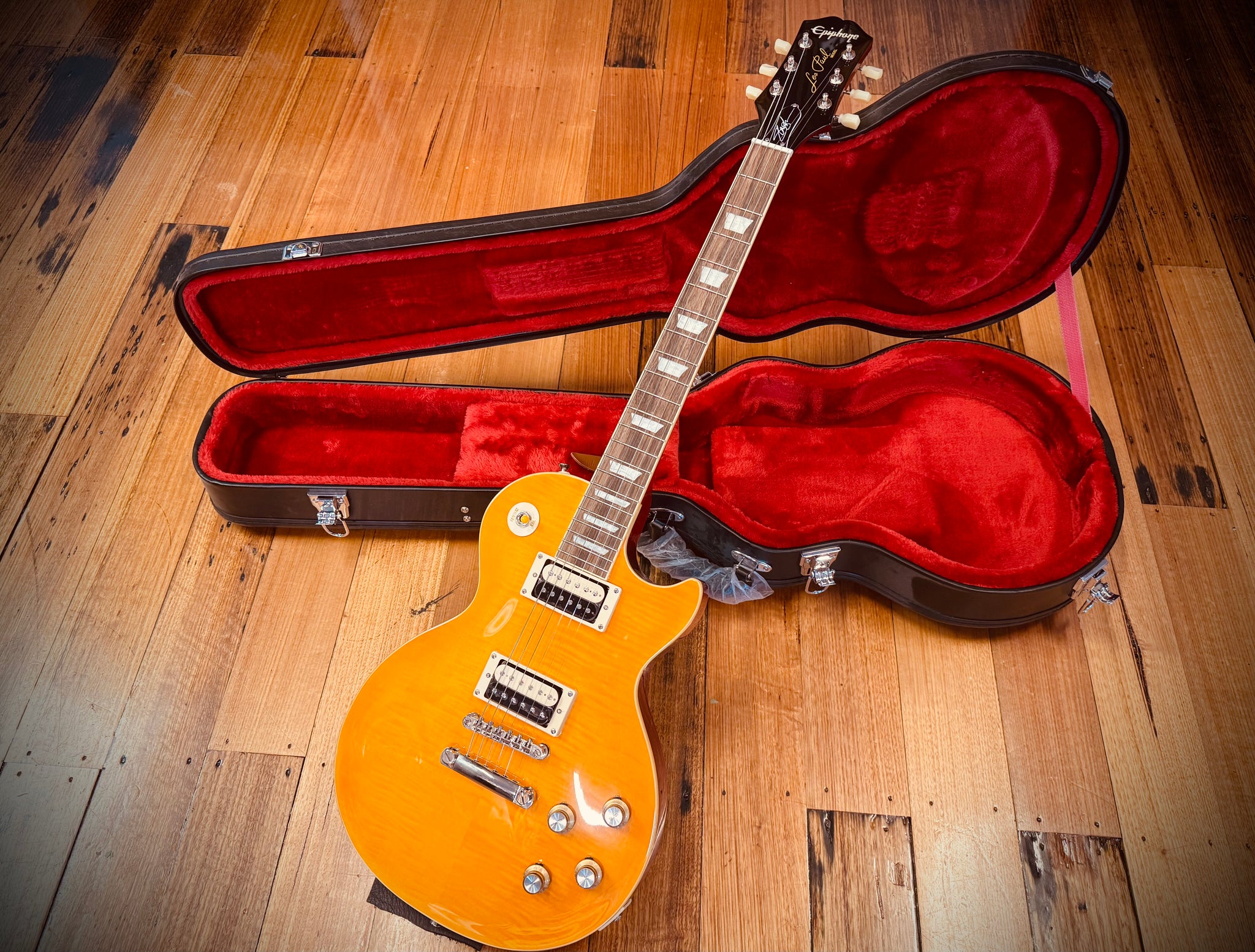 Epiphone Les Paul Slash Signature model – Classic Guitars and Amps