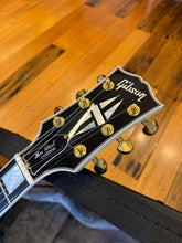 Load image into Gallery viewer, Gibson Les Paul Custom shop 2021 - Alpine White
