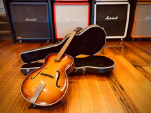 Load image into Gallery viewer, Hofner Senator
